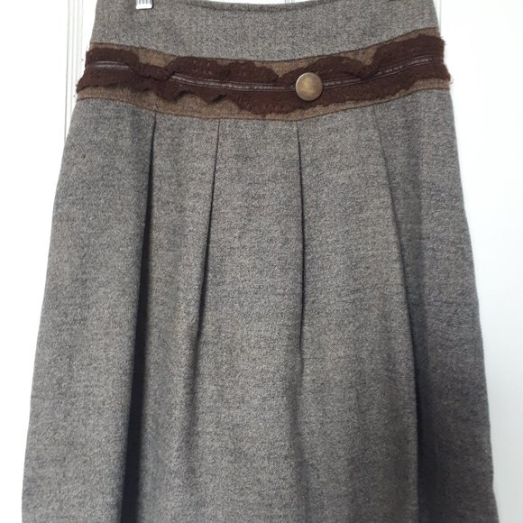 Vintage Style Skirt - Picture 4 of 8